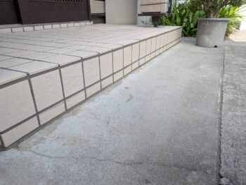 玄関タイル補修